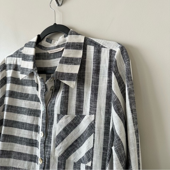 𝅺soft Surroundings Camina Gray Stripe Print Linen Blend Button Down Size:Large - Picture 7 of 11